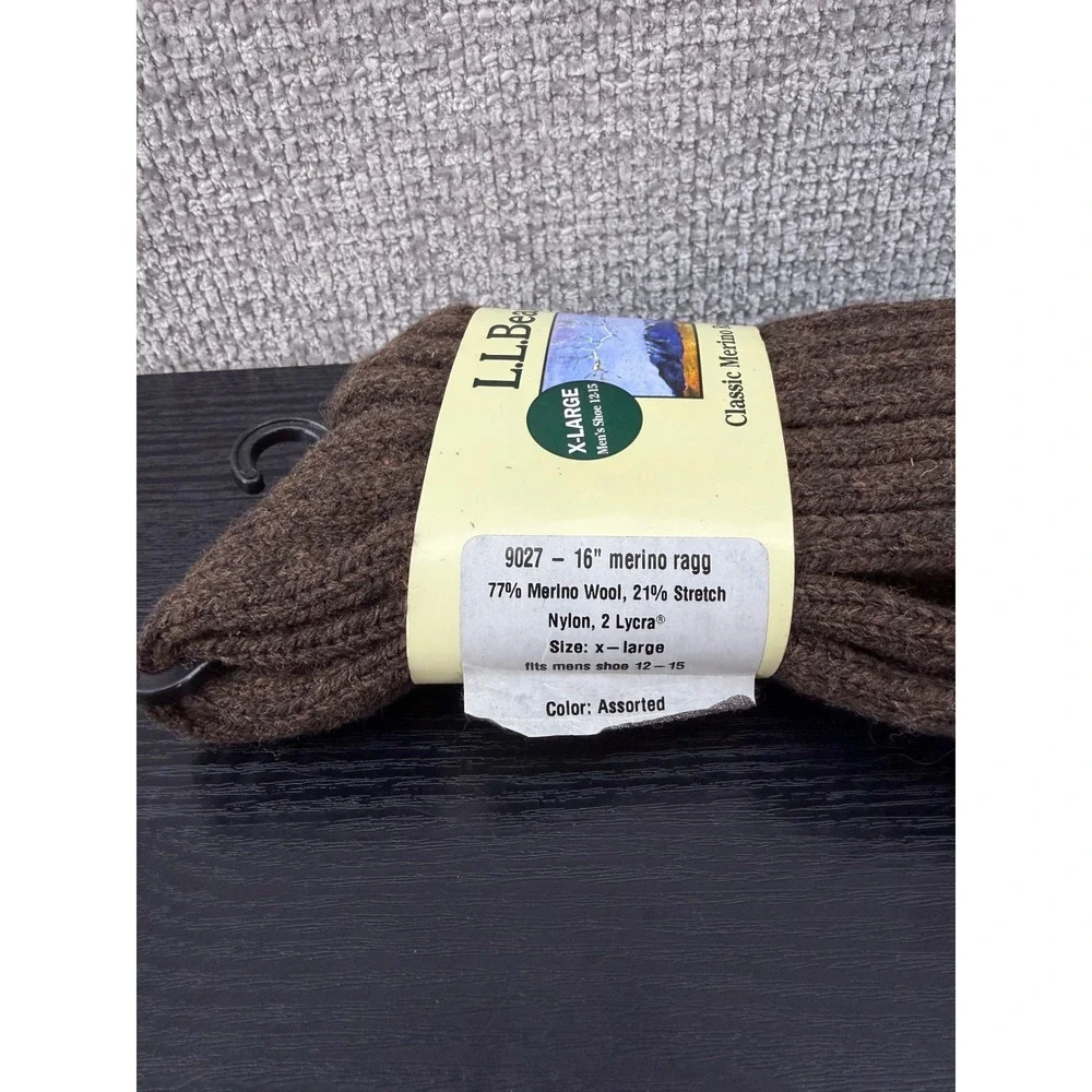 L.L. Bean 16